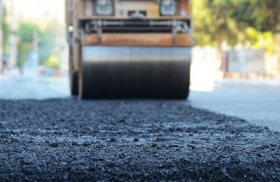 Riasfaltatura Via del Parco. foto 